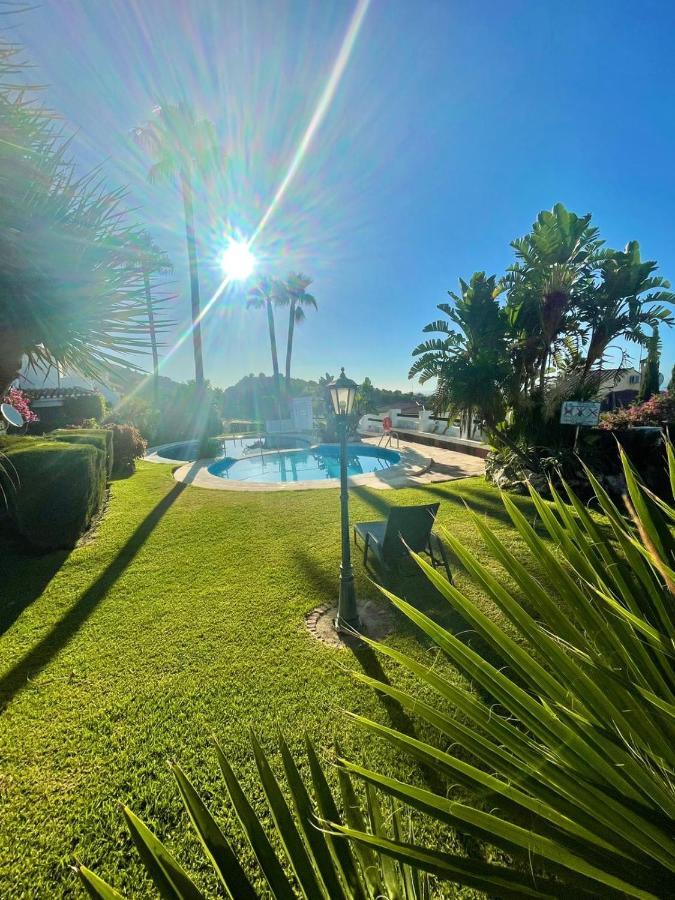 Modern Garden Apartment With A Fantastic Sea View And A Private Garden Sitio de Calahonda Exterior foto