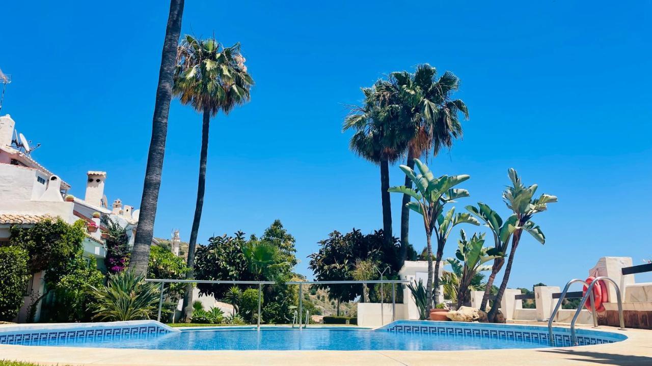 Modern Garden Apartment With A Fantastic Sea View And A Private Garden Sitio de Calahonda Exterior foto
